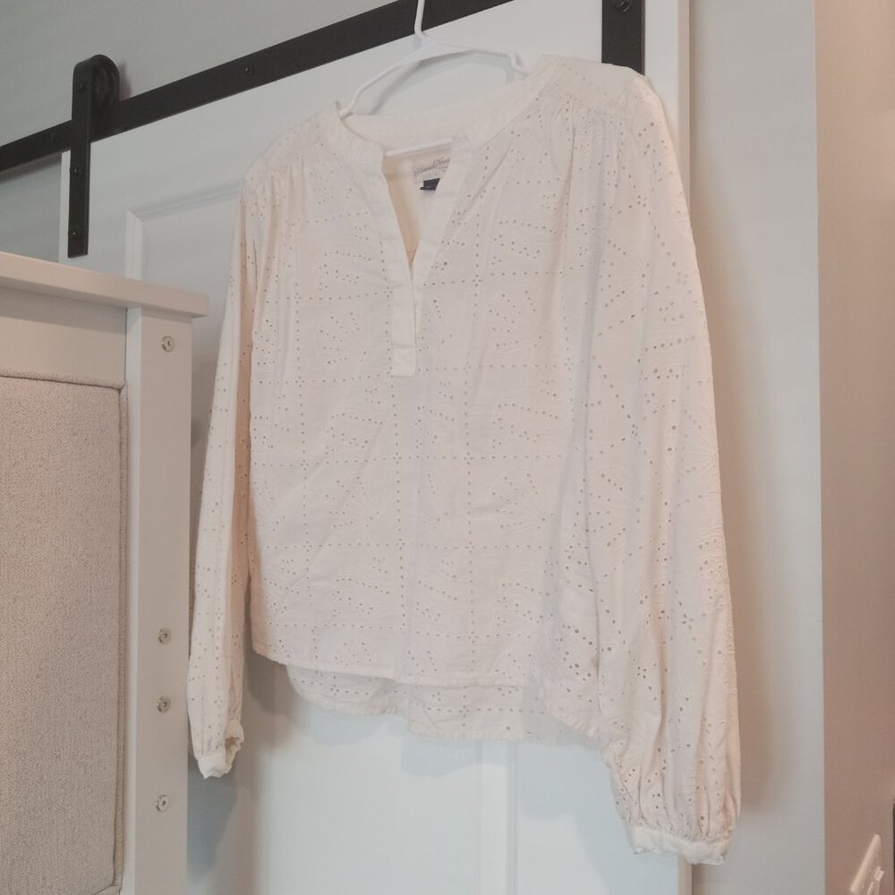 Cream Spring/Summer Seashell Large Universal Thread Top